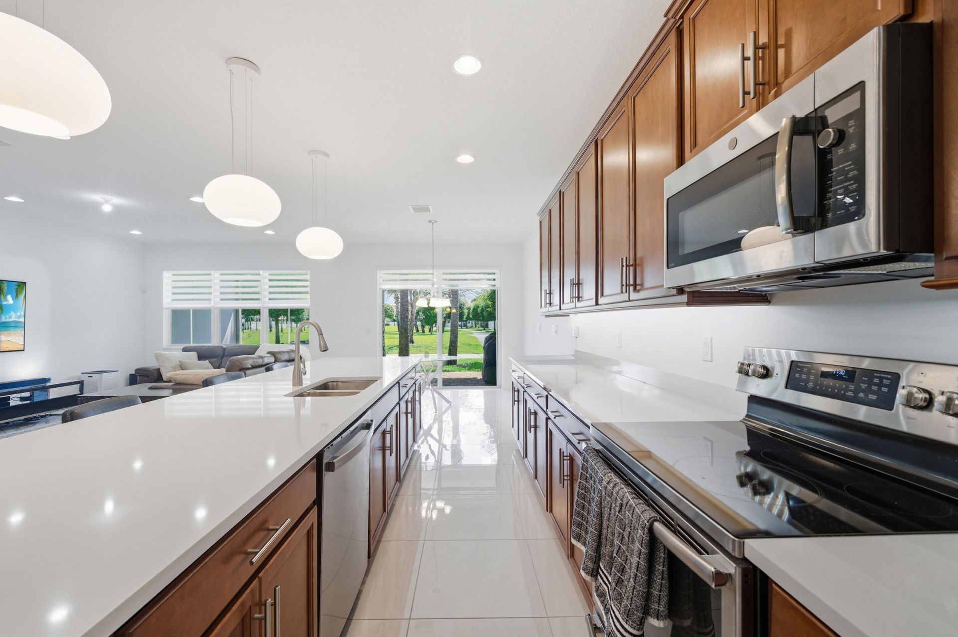 54 Palm Lane, Royal Palm Beach, FL 33411 Photo