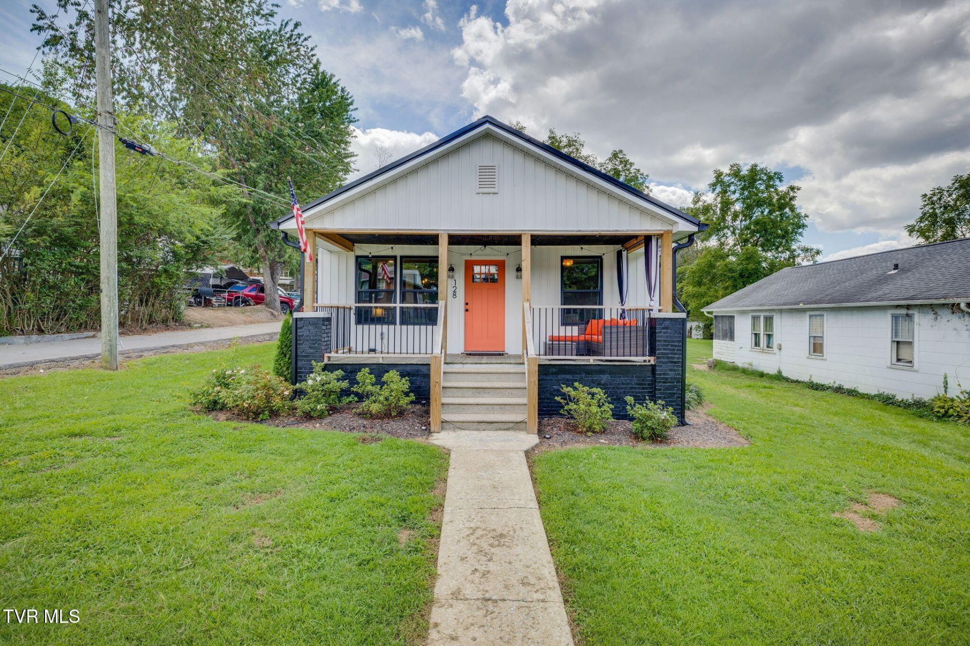 128 Gravely Road, Kingsport, TN 37665 Main Photo