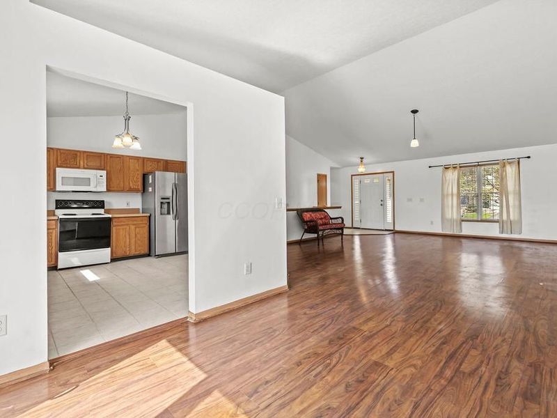 1145 Valley Drive , Marysville, OH 43040 Photo 11