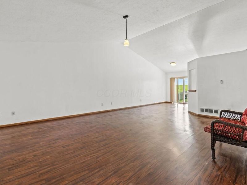 1145 Valley Drive , Marysville, OH 43040 Photo 9