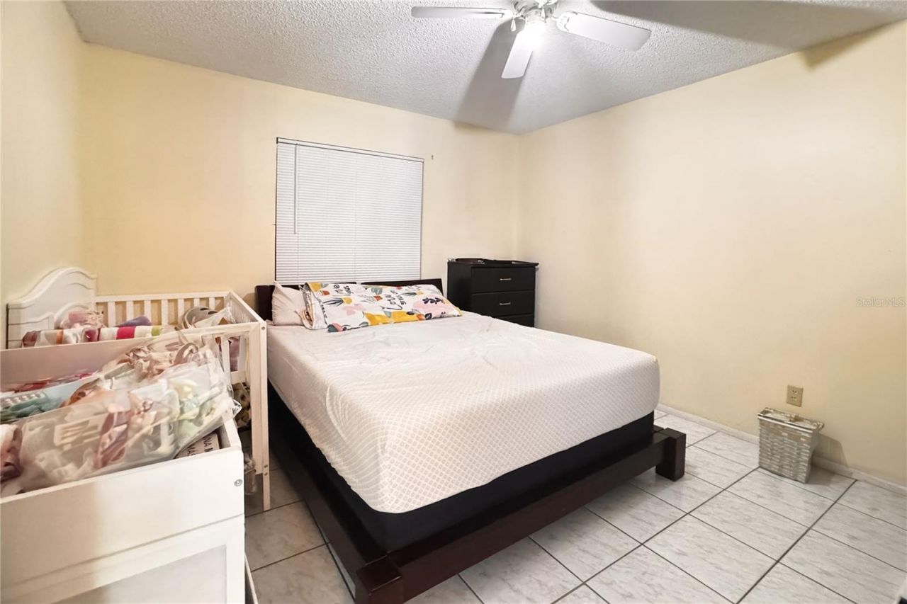 597 Bablonica Drive , Orlando, FL 32807 Photo