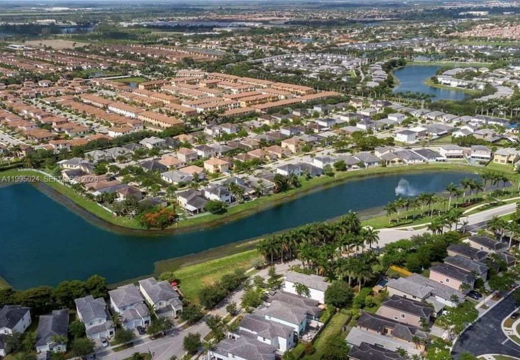 385 NE 36th Ave Rd, Homestead, FL 33033 Photo