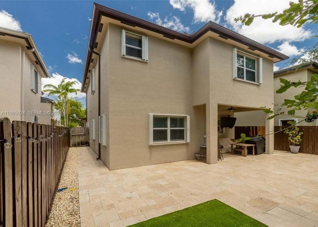 385 NE 36th Ave Rd, Homestead, FL 33033 Photo