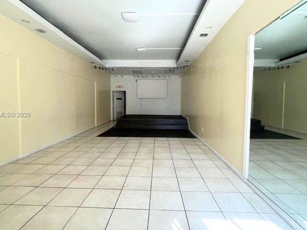 2617 W Flagler St, Miami, FL 33135