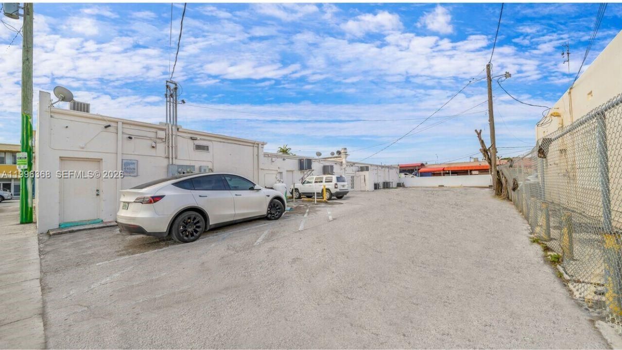 2617 W Flagler St, Miami, FL 33135 Photo