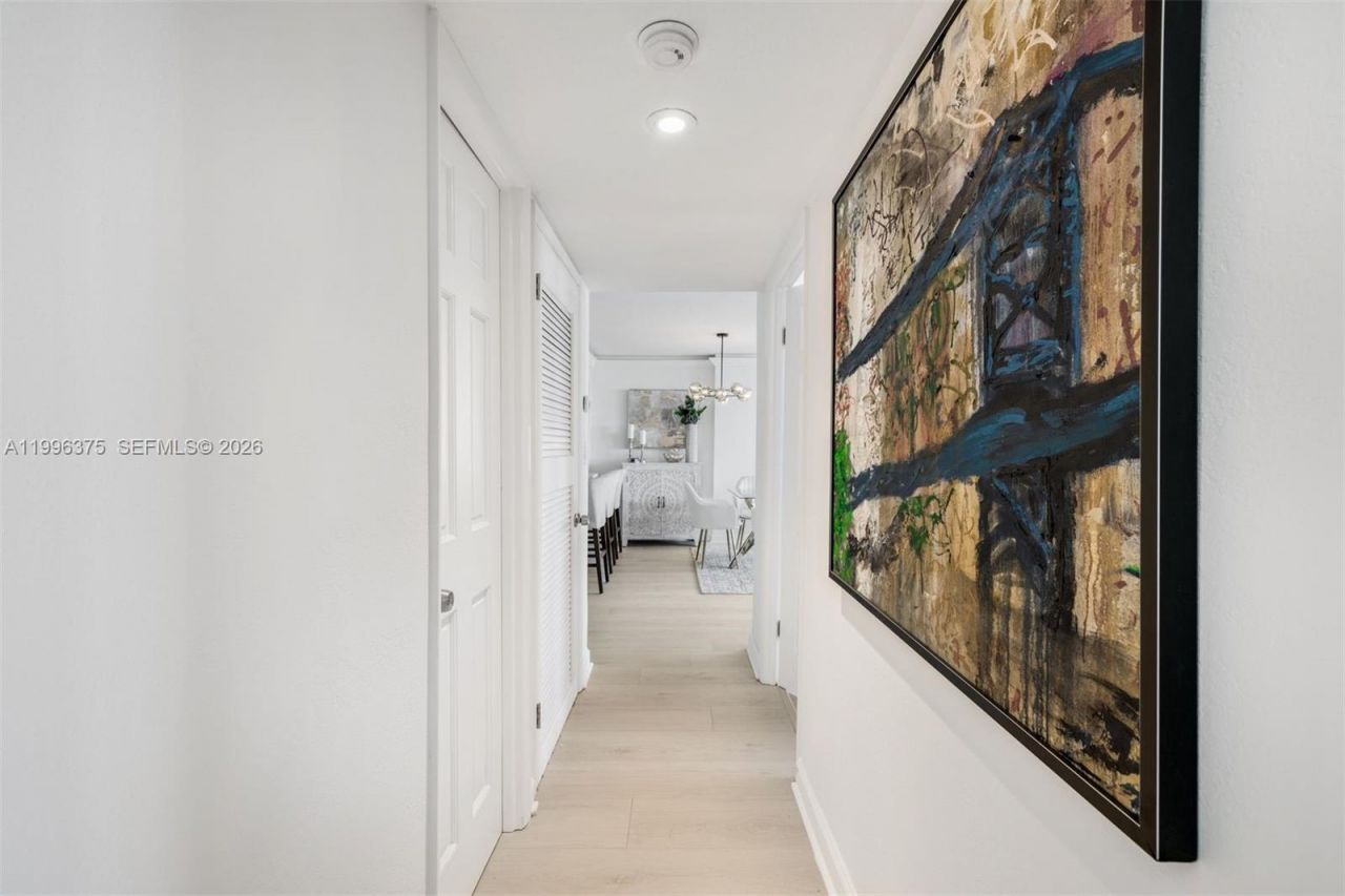 600 NE 36th St , Unit 1414, Miami, FL 33137 Photo