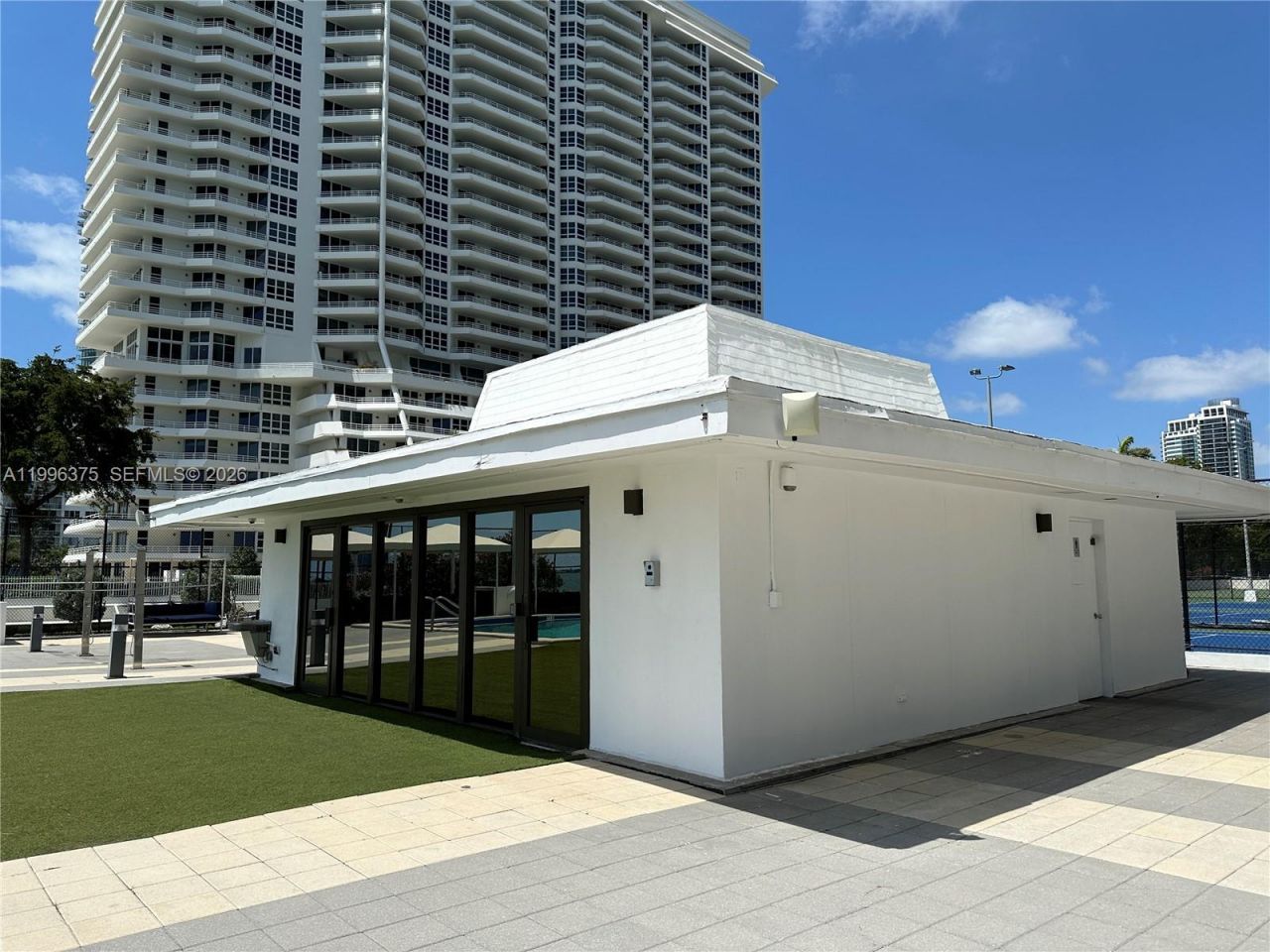 600 NE 36th St , Unit 1414, Miami, FL 33137 Photo