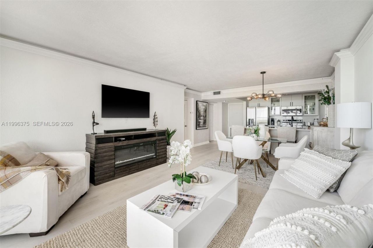 600 NE 36th St , Unit 1414, Miami, FL 33137 Photo