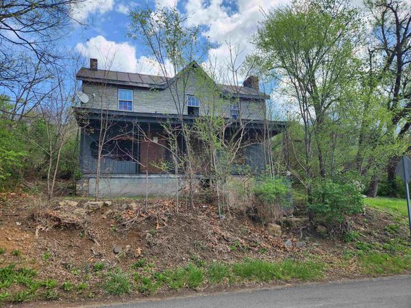 921 WINCHESTER RD, WAYNESBORO, VA 22980