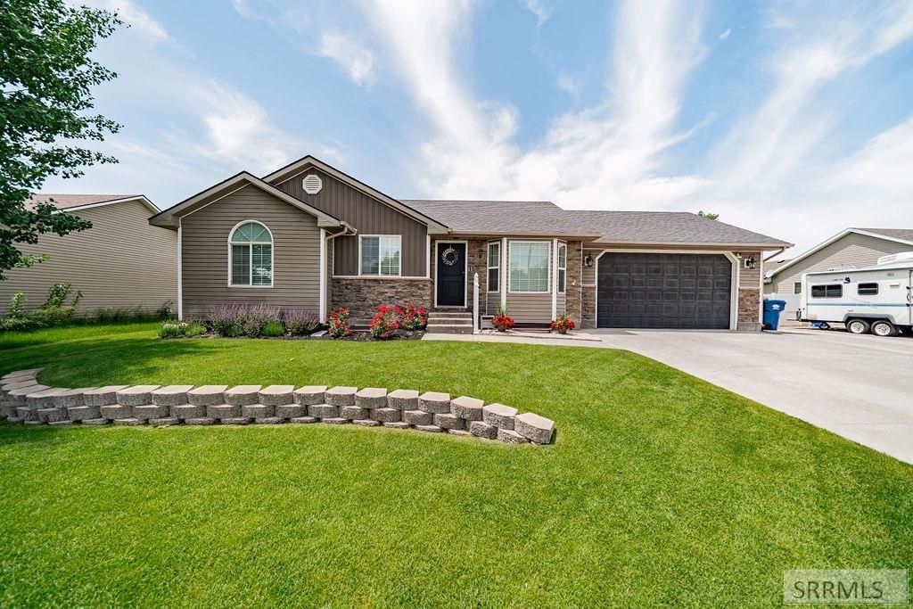 1507 Avon Lane, Idaho Falls, ID 83401 Main Photo