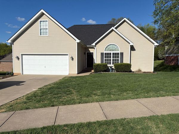 225 Moultrie Court , Bowling Green, KY 42104