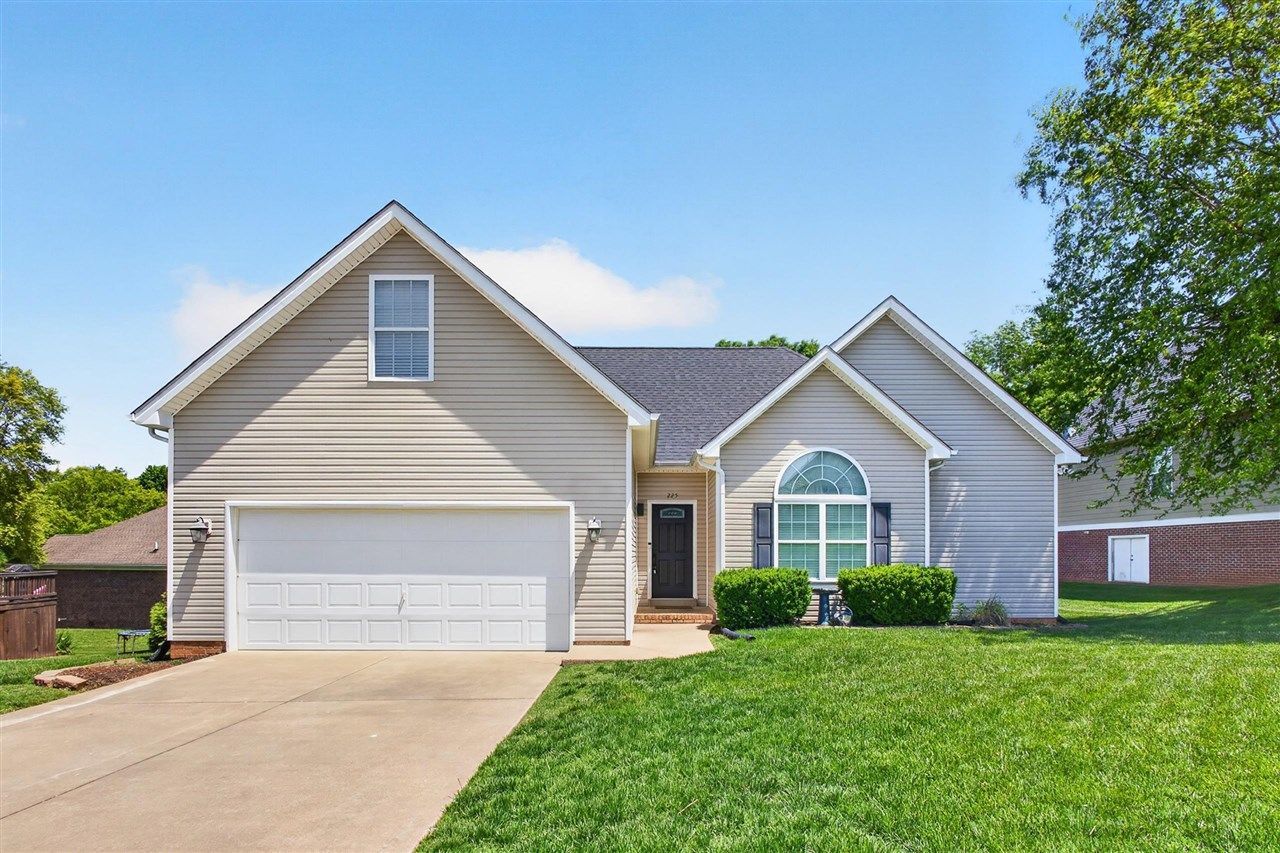 225 Moultrie Court, Bowling Green, KY 42104 Main Photo