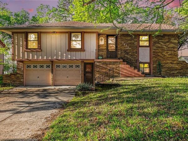 7403 E 134th Terrace, Grandview, MO 64030
