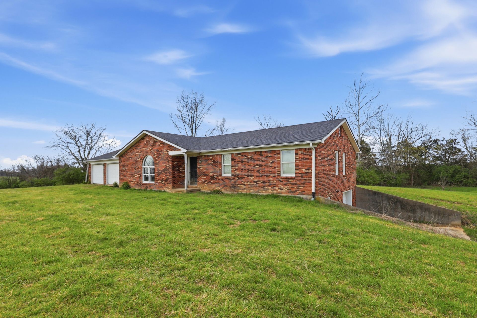 1065 Highview Drive, Lawrenceburg, KY 40342