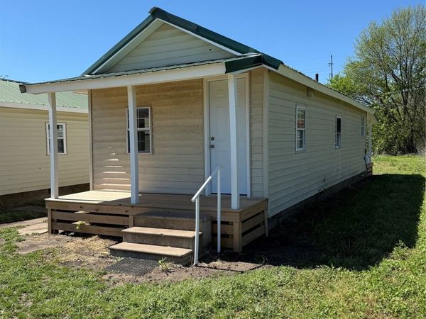 122 Choctaw , Holdenville, OK 74848