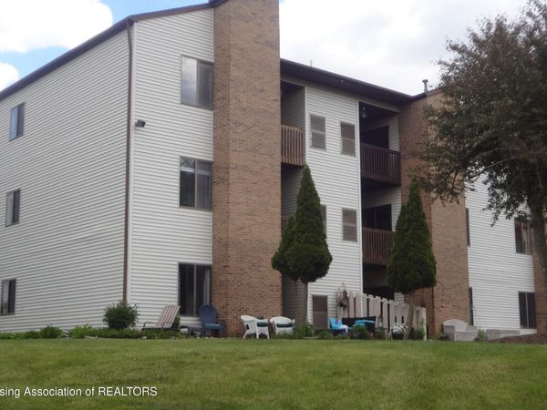 1457 E Pond Drive, Okemos, MI 48864