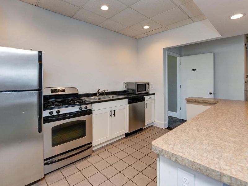 1620 E Broad Street, Unit 408, Columbus, OH 43203 Photo 32