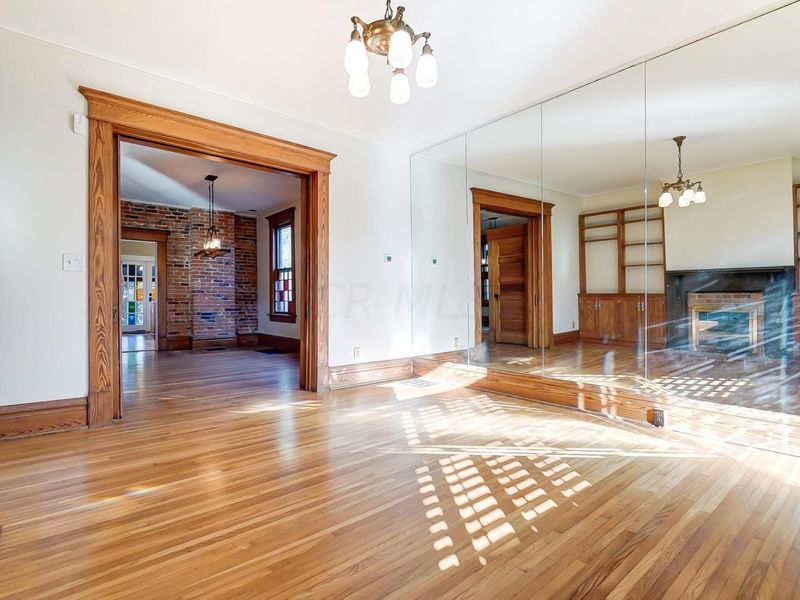 557 S Grant Avenue , Columbus, OH 43206 Photo 14