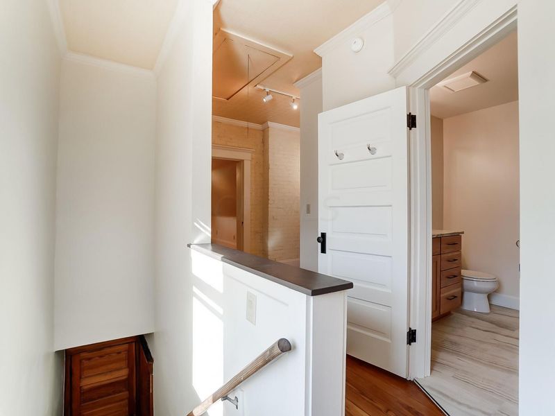 557 S Grant Avenue , Columbus, OH 43206 Photo 29