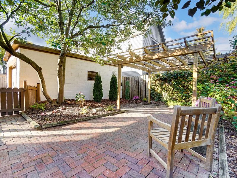 557 S Grant Avenue , Columbus, OH 43206 Photo 46