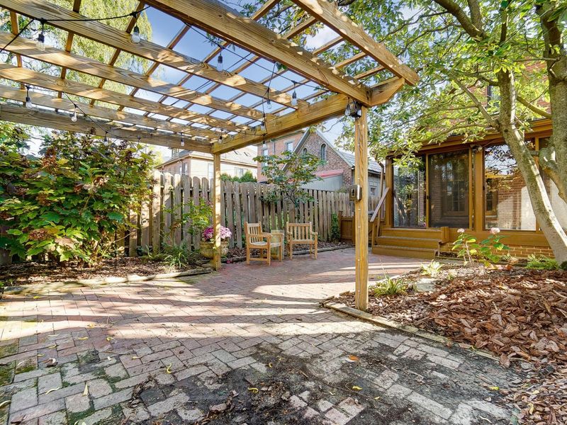 557 S Grant Avenue , Columbus, OH 43206 Photo 48