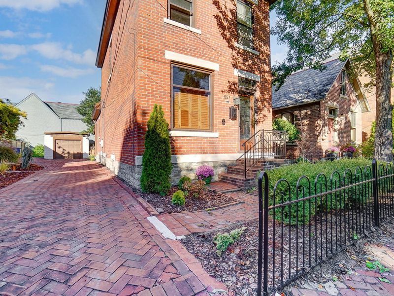 557 S Grant Avenue , Columbus, OH 43206 Photo 5