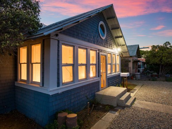 715 Fruit Avenue NW, Albuquerque, NM 87102