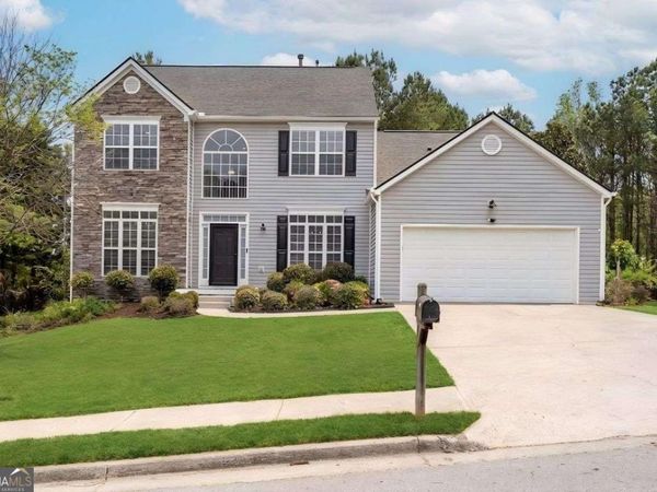 816 Pond View Lane, Sugar Hill, GA 30518