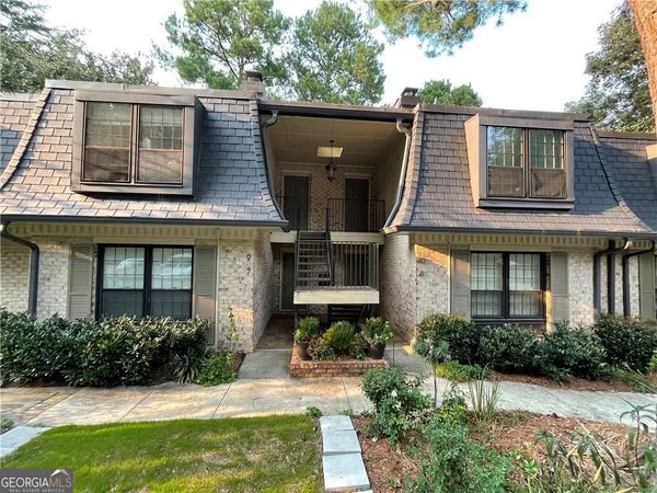 8 Cantey Place NW, Atlanta, GA 30327