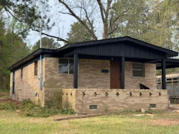 145 Carter St , Camden, AR 71701