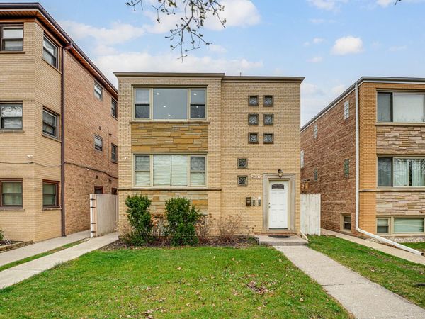 2437 N 78th Avenue , Elmwood Park, IL 60707