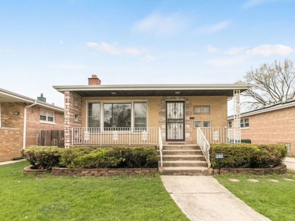 9534 S Sacramento Avenue , Evergreen Park, IL 60805