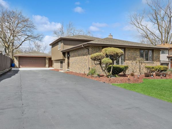 15730 Lamon Avenue , Oak Forest, IL 60452