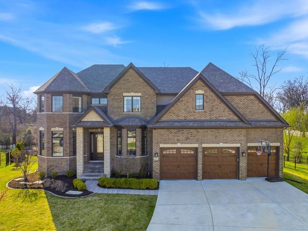 28 Pinnacle Court , Naperville, IL 60565