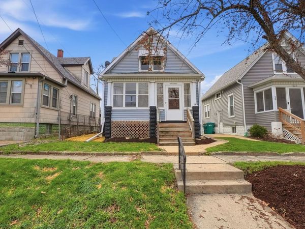 17 Seeser Street , Joliet, IL 60436