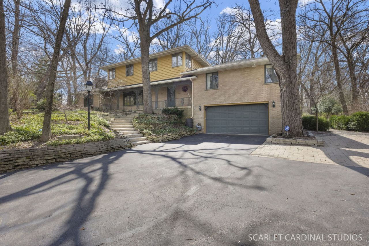 501 Glenwood Trail , Elgin, IL 60120