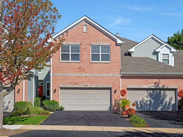 1053 Hummingbird Way , Bartlett, IL 60103