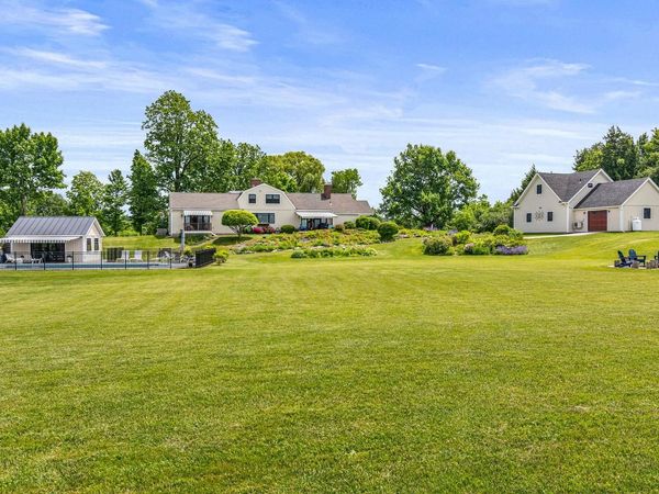 1549 Hinesburg Road, South Burlington, VT 05403