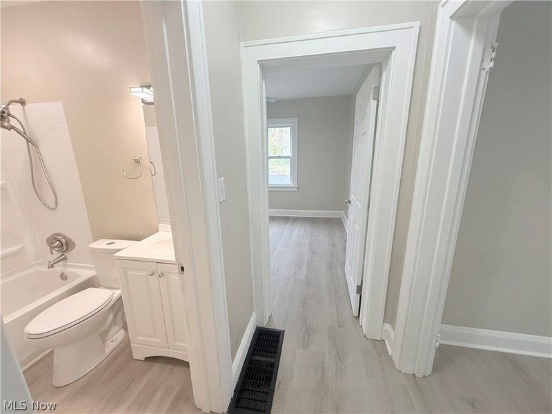 138 Roslyn, Youngstown, OH 44505 Photo 7