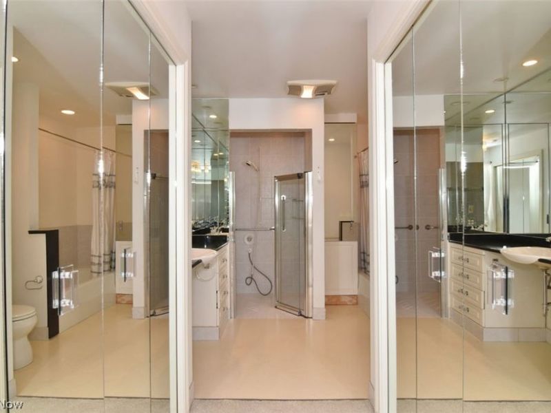 5200 Three Village Drive, Unit LLC, Lyndhurst, OH 44124 Photo 24