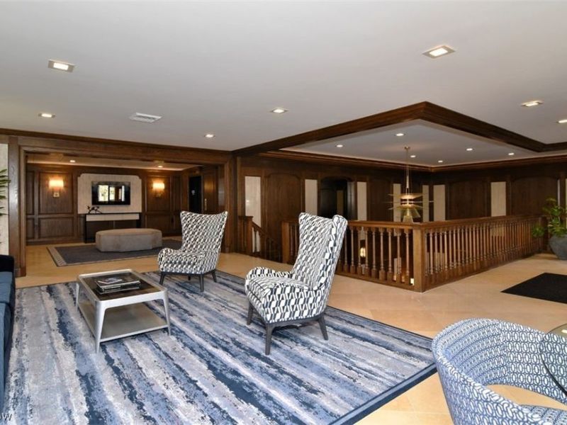 5200 Three Village Drive, Unit LLC, Lyndhurst, OH 44124 Photo 3