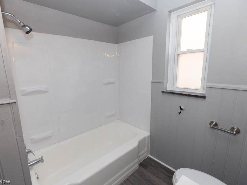 3596 Warren Road , Cleveland, OH 44111 Photo 9