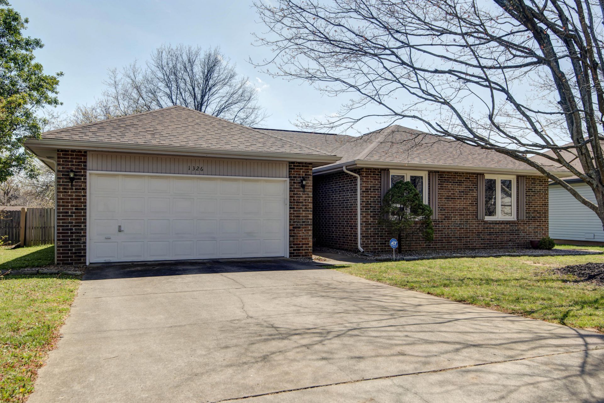 1326 W Lindberg Street, Springfield, MO 65807 Main Photo