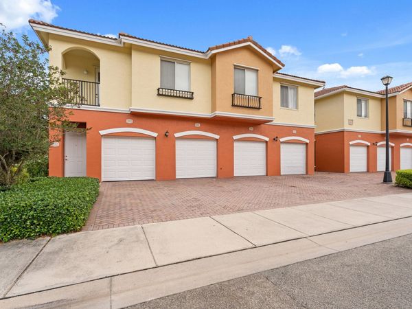 42 SE Sedona Circle, Unit 201, Stuart, FL 34994