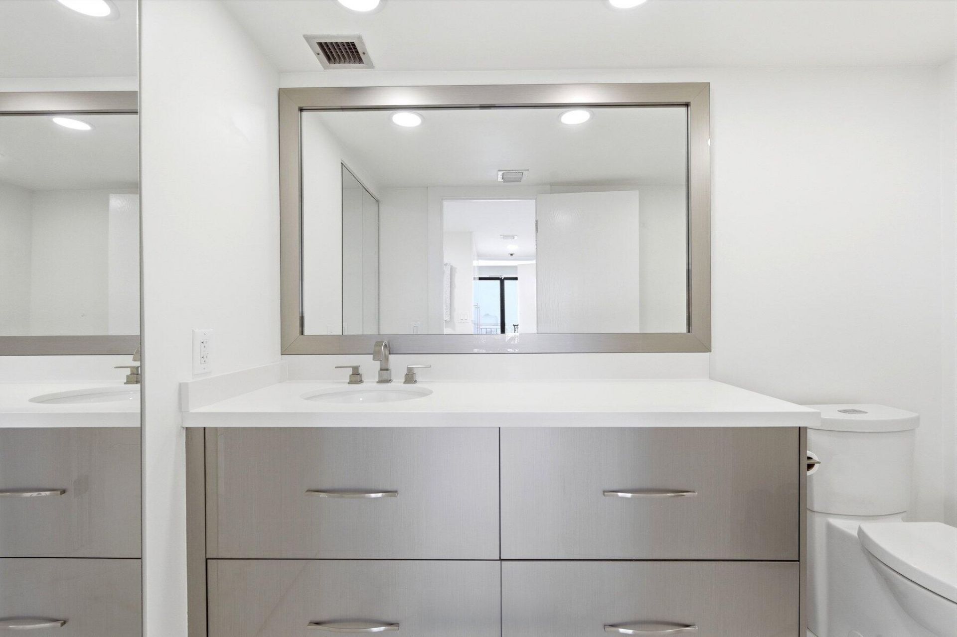 2003 N Ocean Boulevard, Unit 1702, Boca Raton, FL 33431 Photo