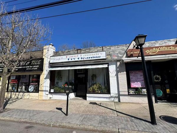 56 Covert Avenue , Garden City, NY 11530