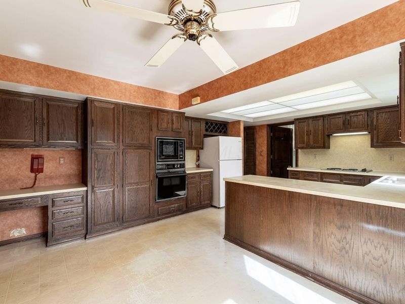 5605 Farms Drive, Columbus, OH 43213 Photo 12