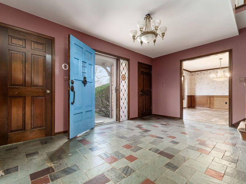 5605 Farms Drive, Columbus, OH 43213 Photo 5