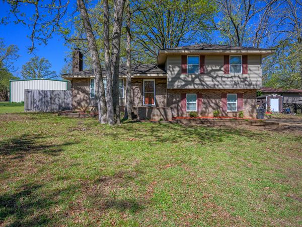96 Luster Drive, Batesville, AR 72501