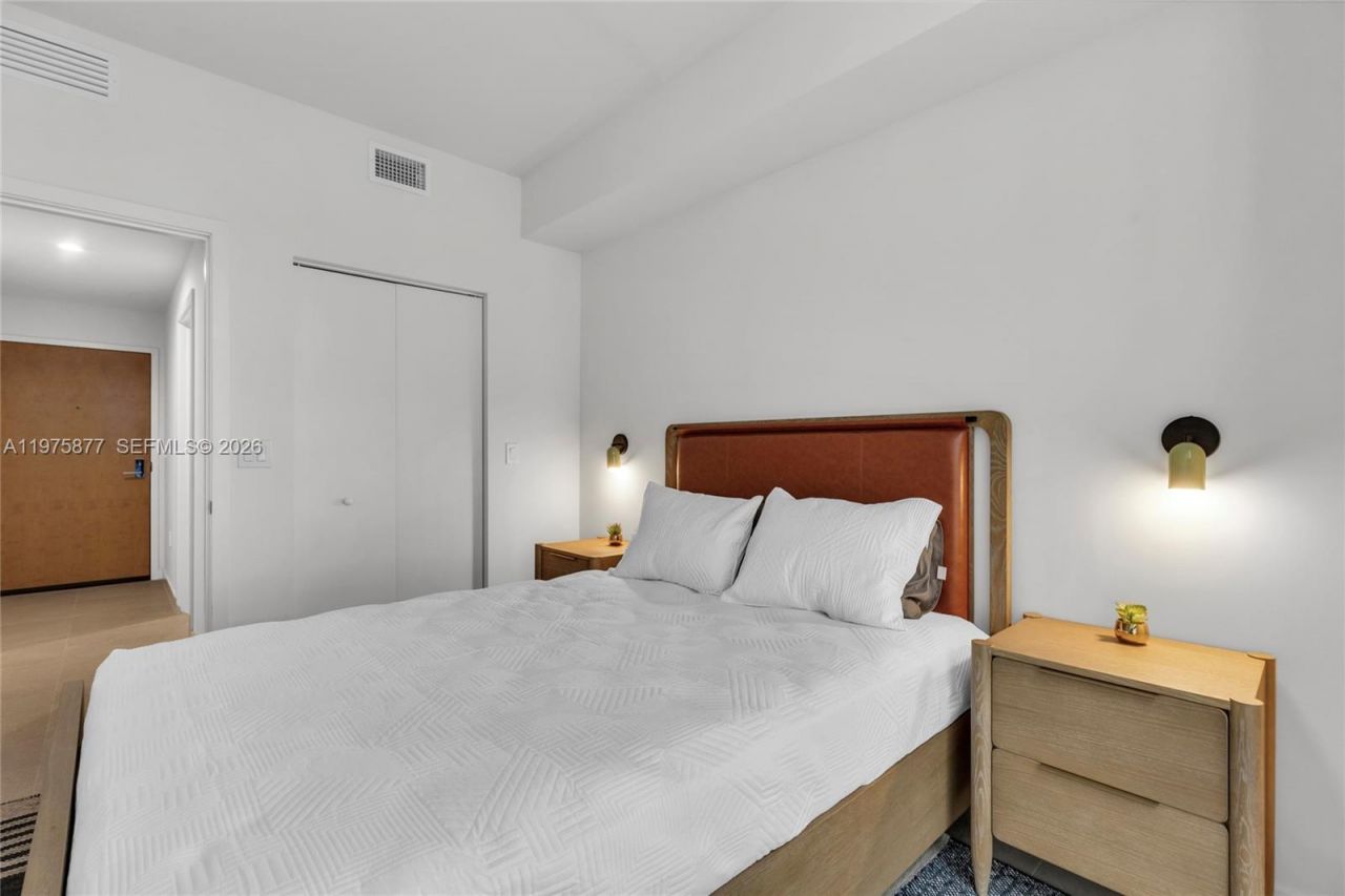 11 NE 6th St, Unit 407, Miami, FL 33132 Photo